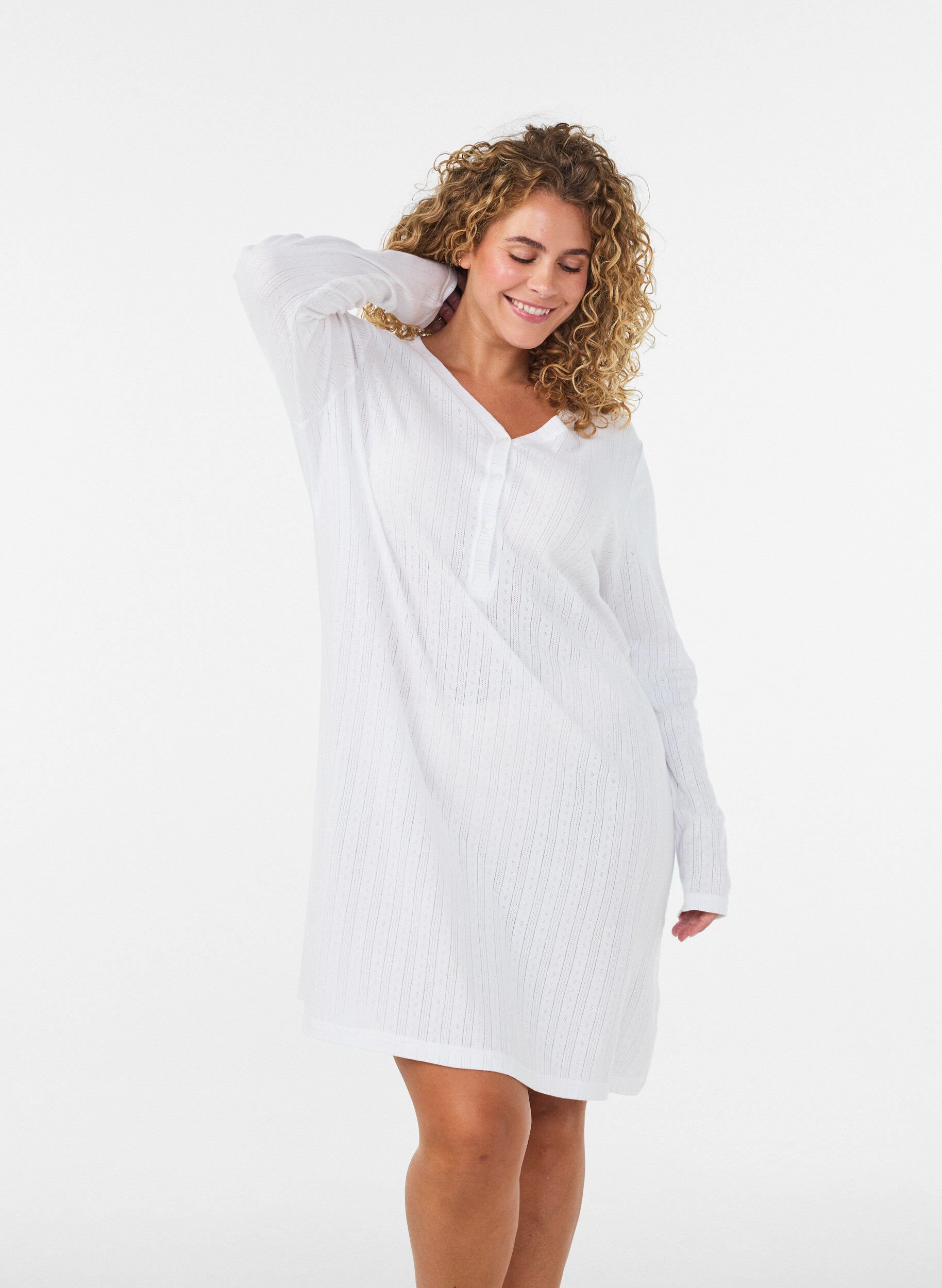 ZizziNuisette en coton biologique avec broderie ajour&eacute;e, Blanc, Model image number 0