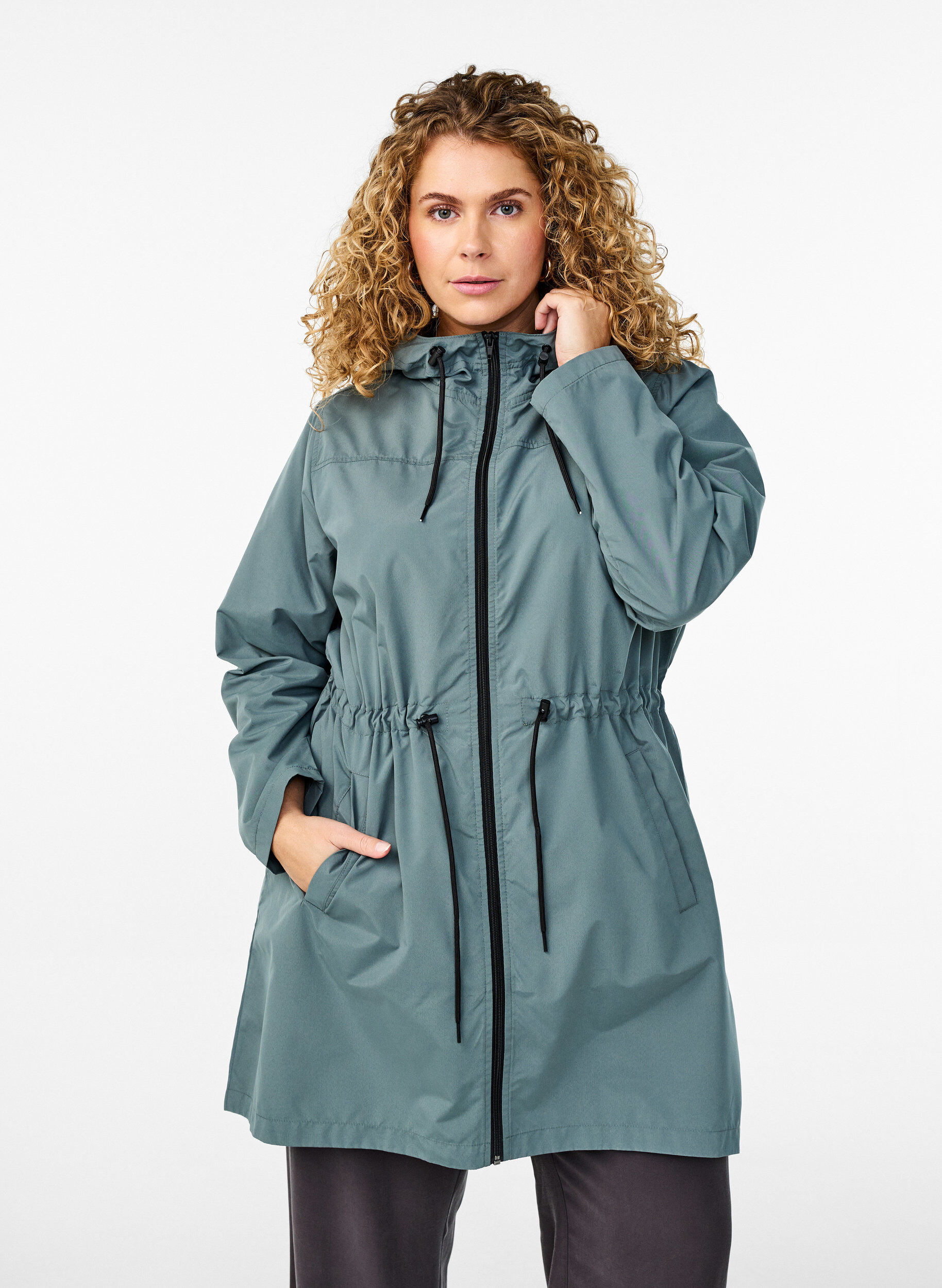 ZizziParka l&eacute;g&egrave;re avec capuche, Vert fonc&eacute;, Model image number 0