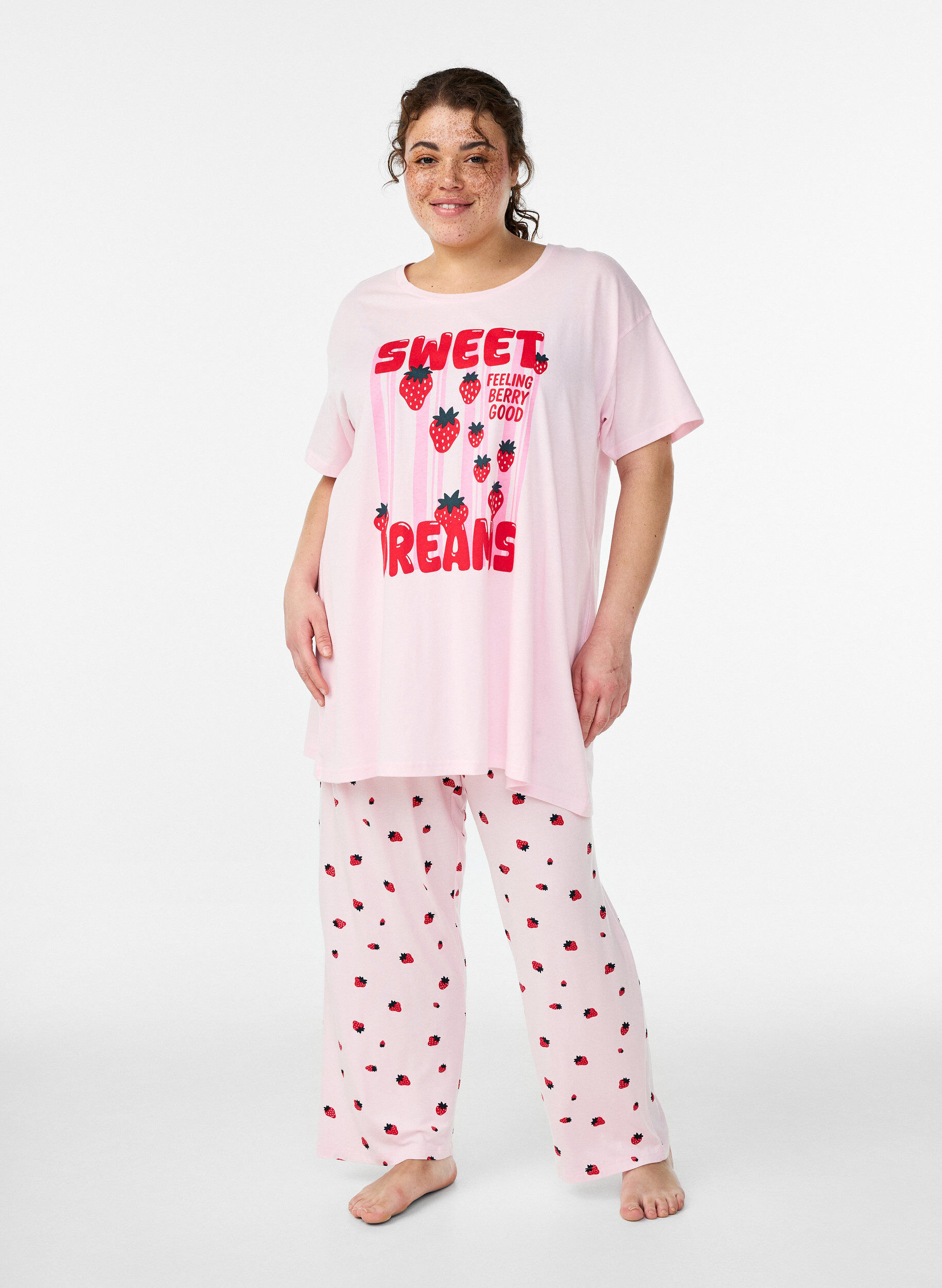 ZizziPantalon de pyjama en jersey doux avec taille haute et imprim&eacute; fruits, Rose, Model image number 0