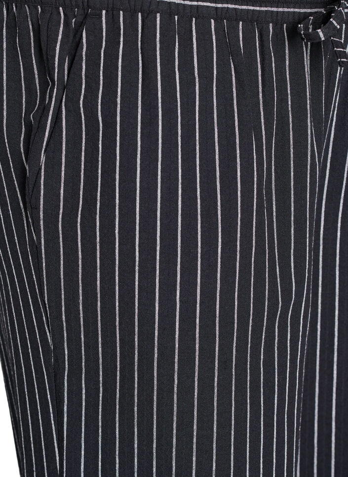 Pantalon ample avec taille haute et poches, Noir, Packshot image number 2