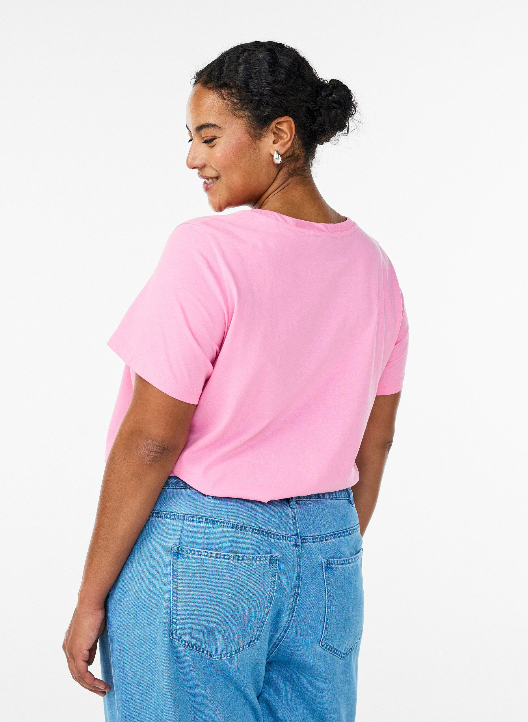 Zizzi T-shirt en coton avec imprim&eacute; fruits et texte, Rose, Model image number 2