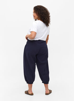 Pantalon 3/4 ample avec détail en smock, Night Sky, Model image number 1