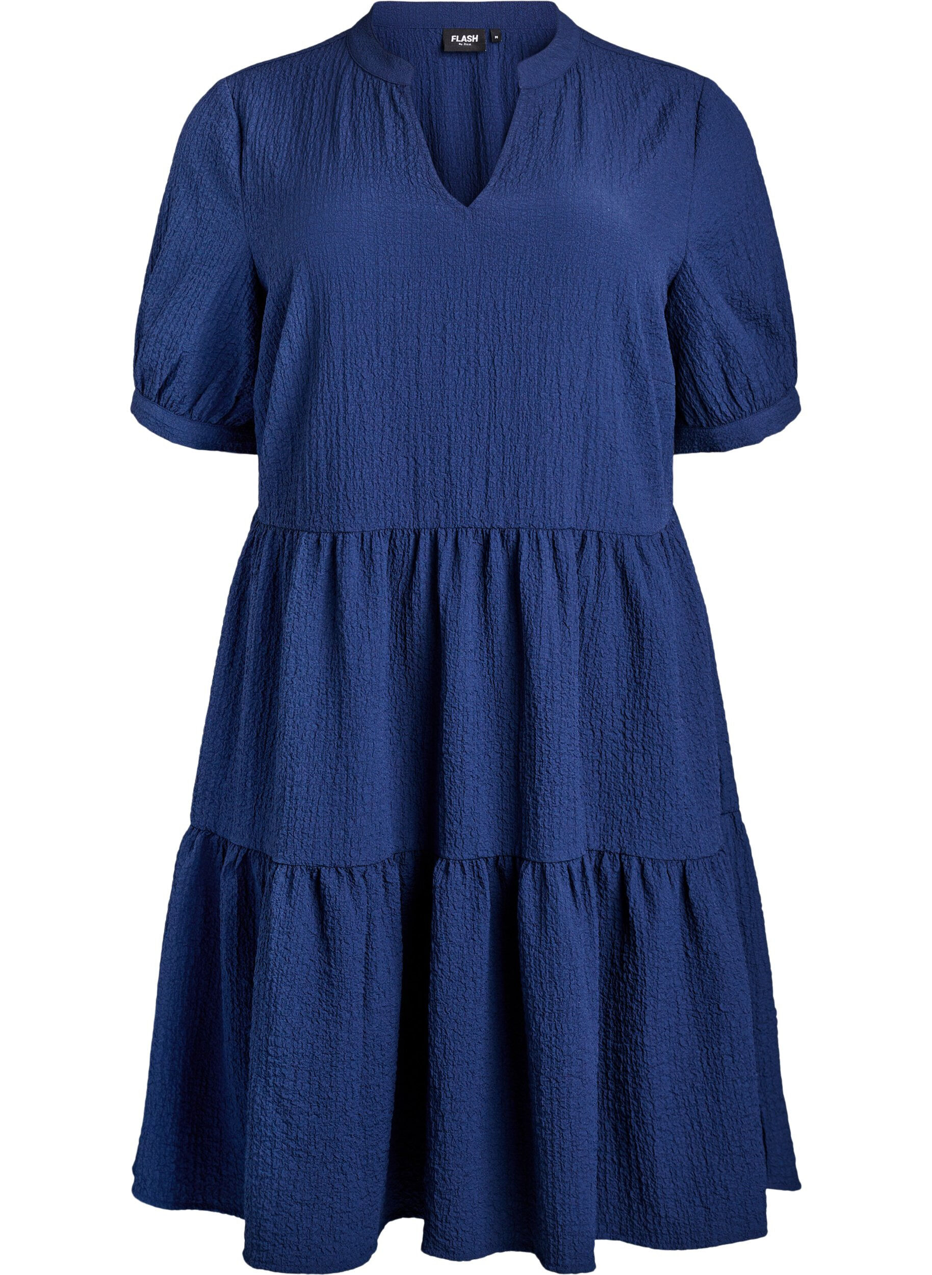 FLASH - Robe courte &agrave; coupe &eacute;vas&eacute;e