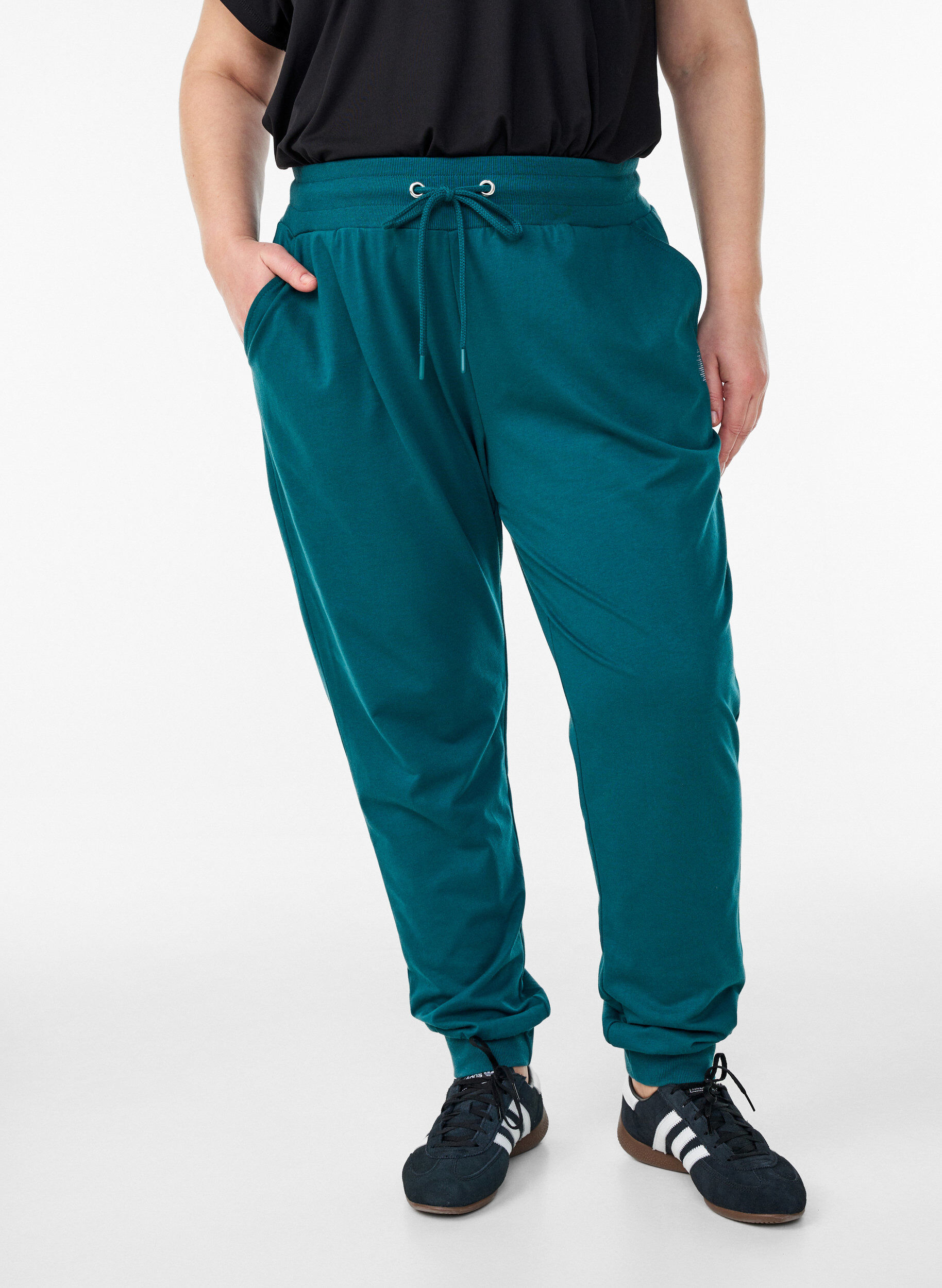 ZizziLosse trainingsbroek met zakken, Groen, Model image number 0
