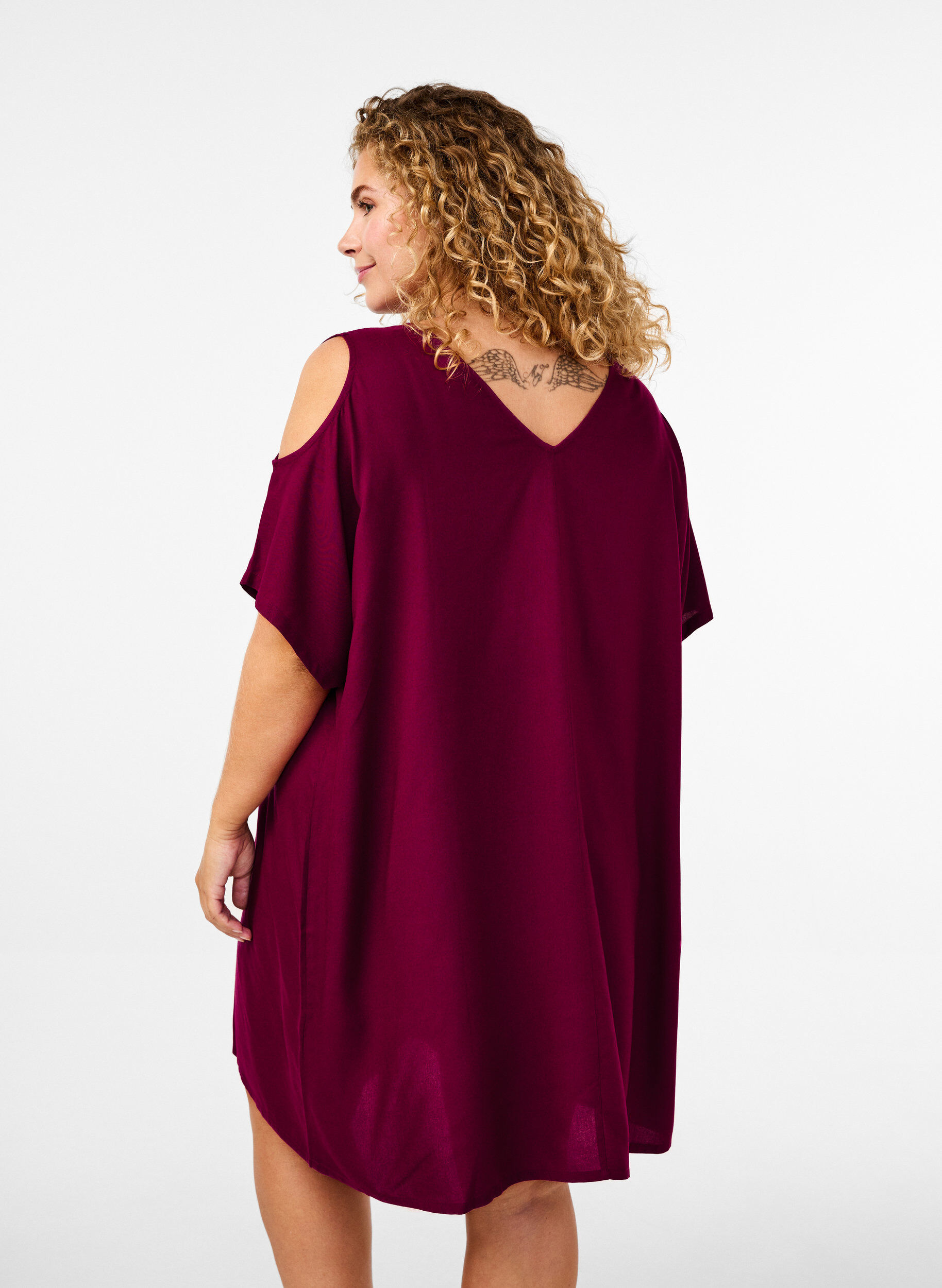 ZizziStrandjurk in viscose met schouderdetails, Rood, Model image number 2