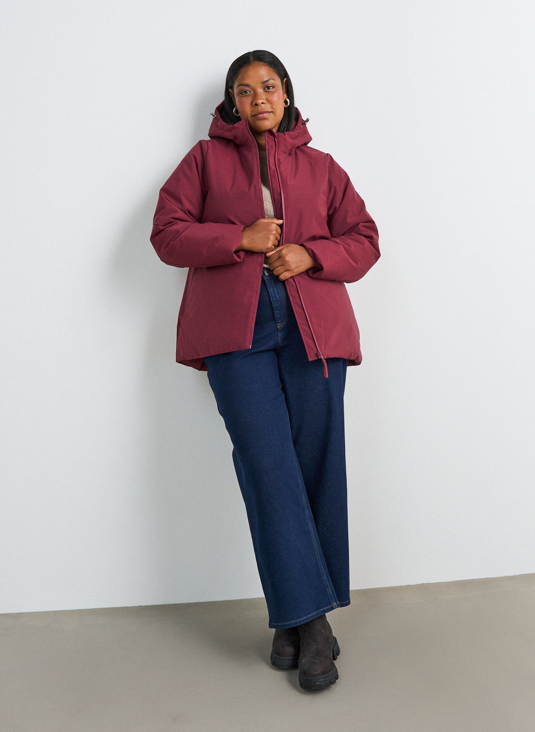 ZizziVeste d'hiver avec capuche et taille ajustable, Bordeaux, Model image number 1