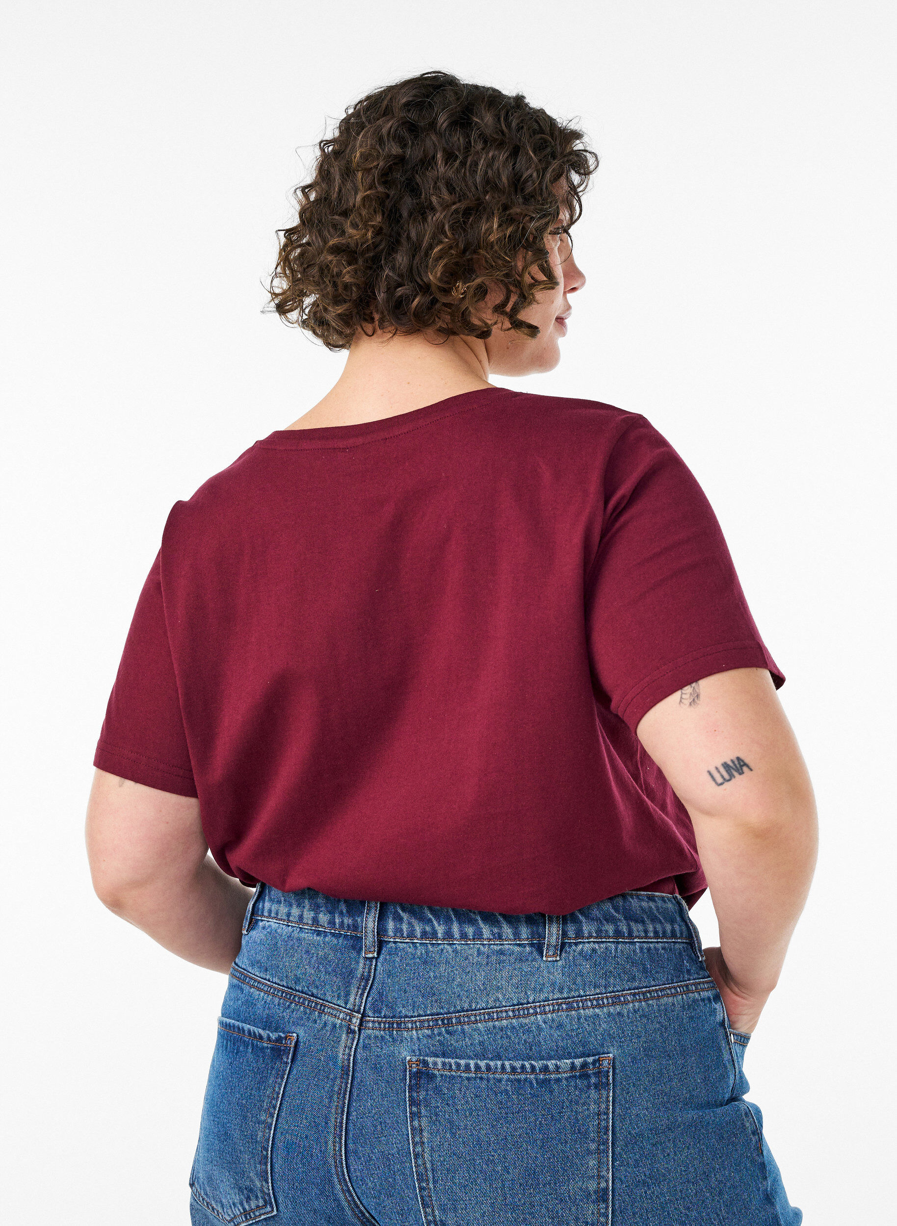 ZizziT-shirt en coton bio avec un imprim&eacute; texte sportif, Bordeaux, Model image number 2