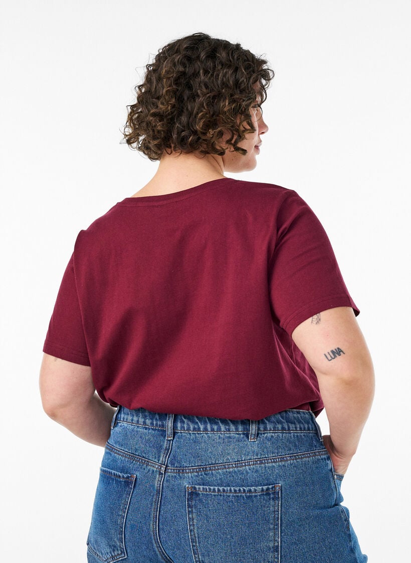 T-shirt en coton bio avec un imprim&eacute; texte sportif, Bordeaux, Model image number 2