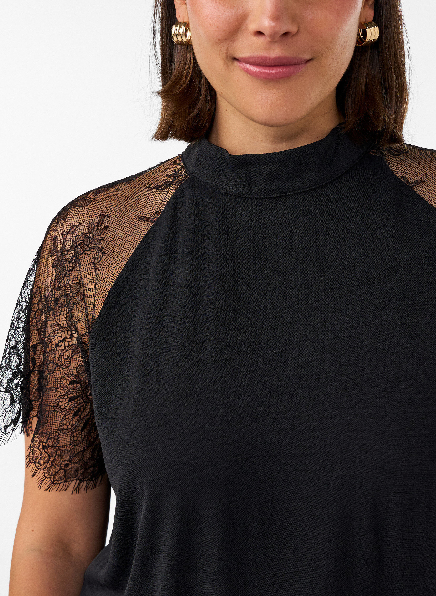 ZizziBlouse met korte kanten mouwen en hoge hals, Zwart, Model image number 3