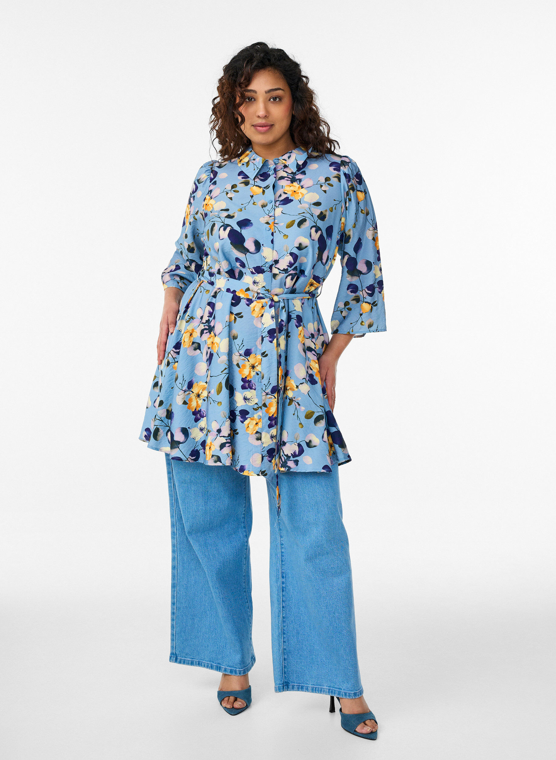 ZizziGedessineerde tuniek met strikceintuur en 3/4-mouwen, , Model image number 1