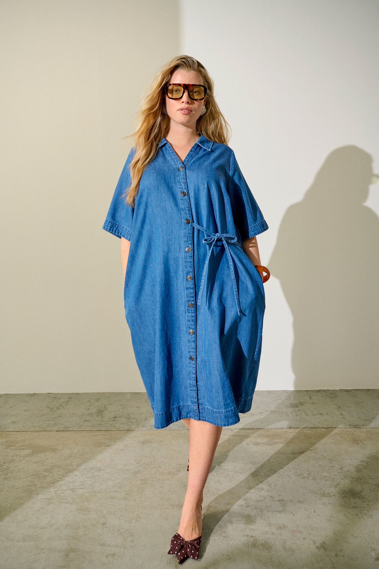 Zizzi Robe en denim, , Model