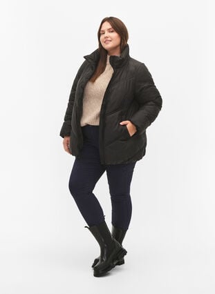 Veste d'hiver courte avec poches, Black, Model image number 2