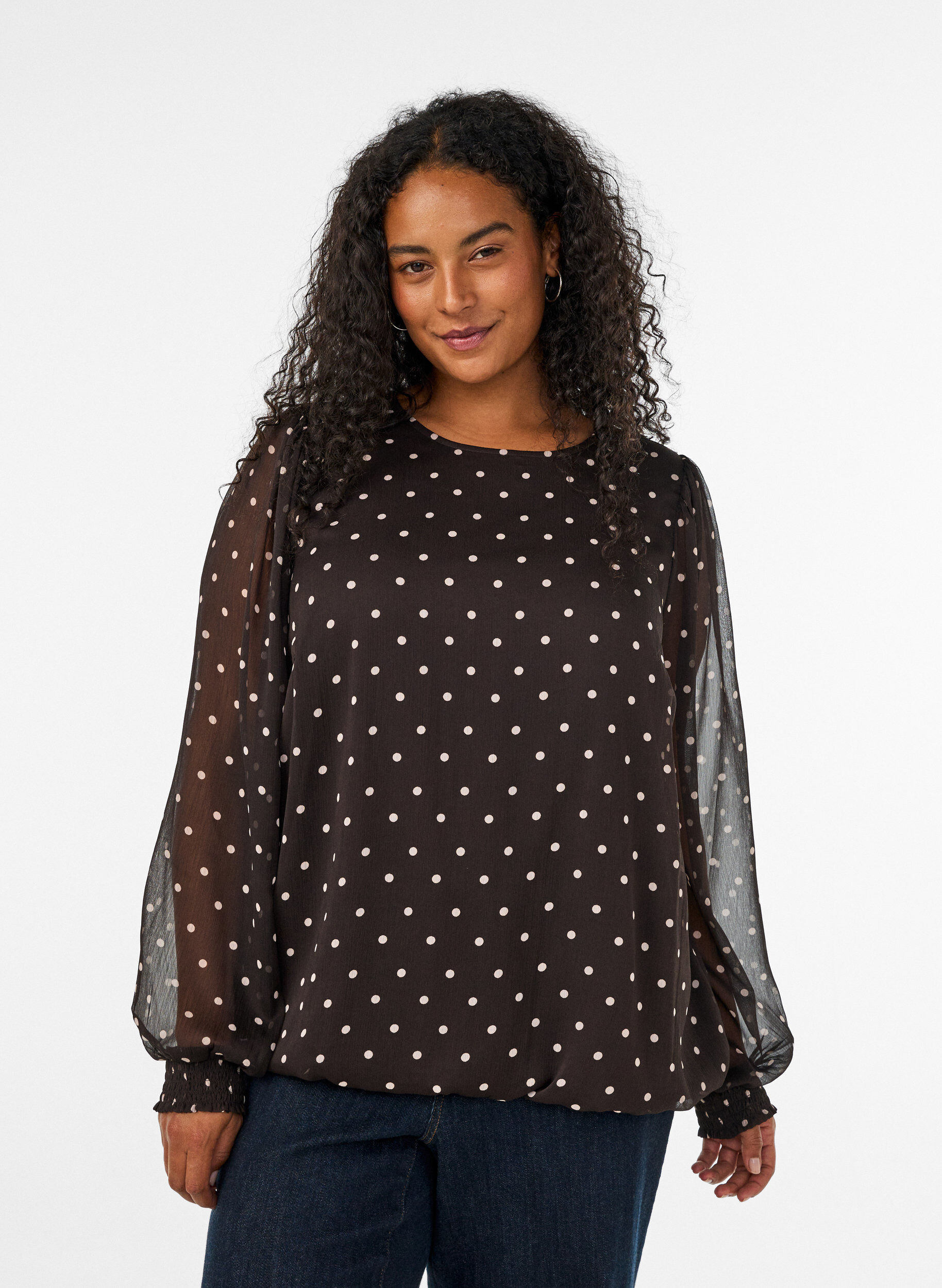 Blouse en mousseline &agrave; pois avec manches transparentes, Marron, Model