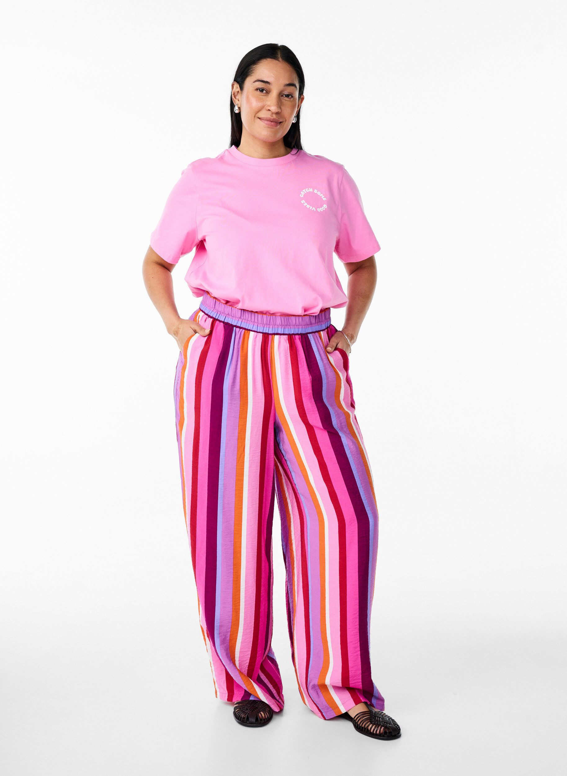 ZizziT-shirt en coton biologique avec motif de texte, Rose, Model image number 1