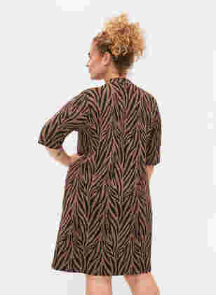 Robe à motifs avec paillettes et manches courtes, Black Lurex AOP, Model