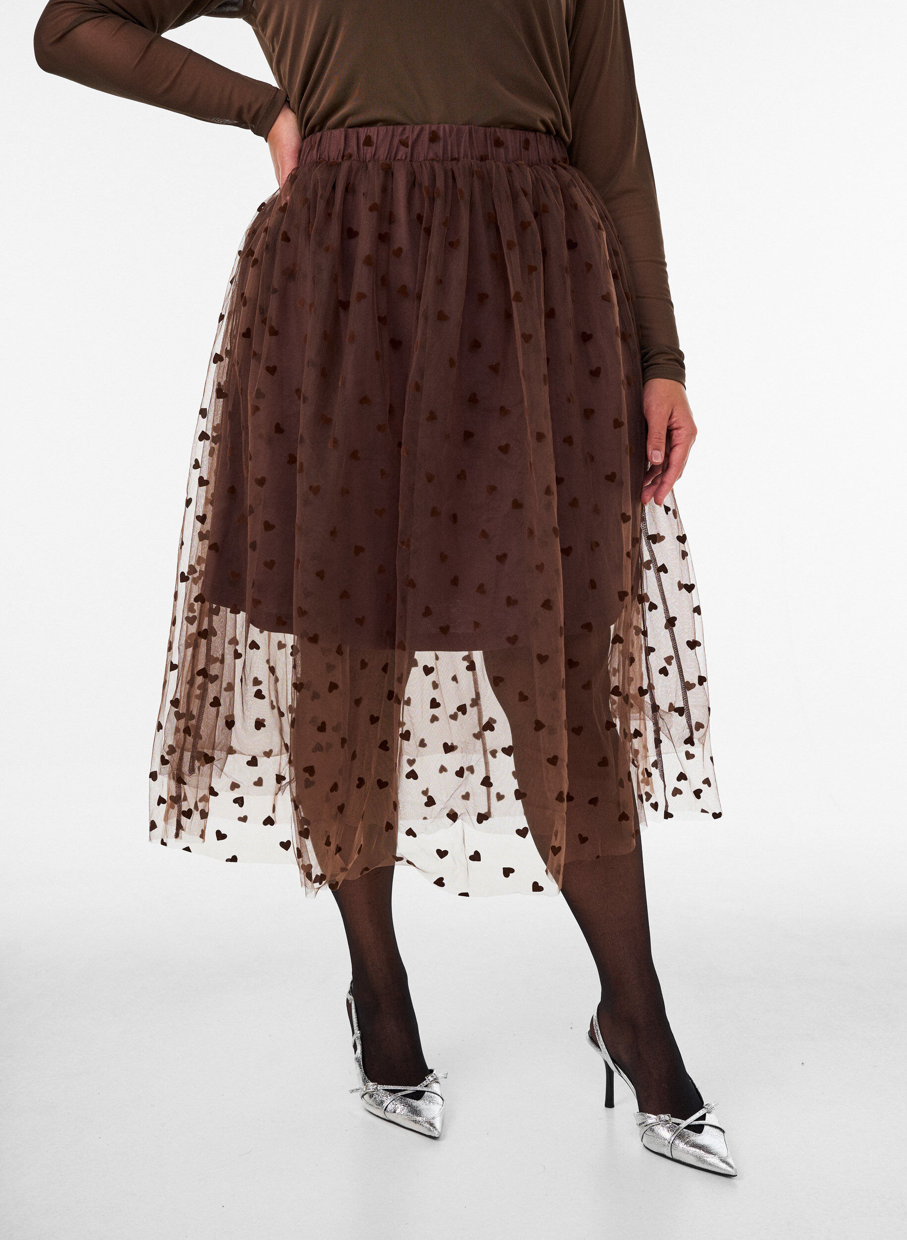 ZizziJupe midi en tulle avec des c&oelig;urs, Marron, Model image number 3