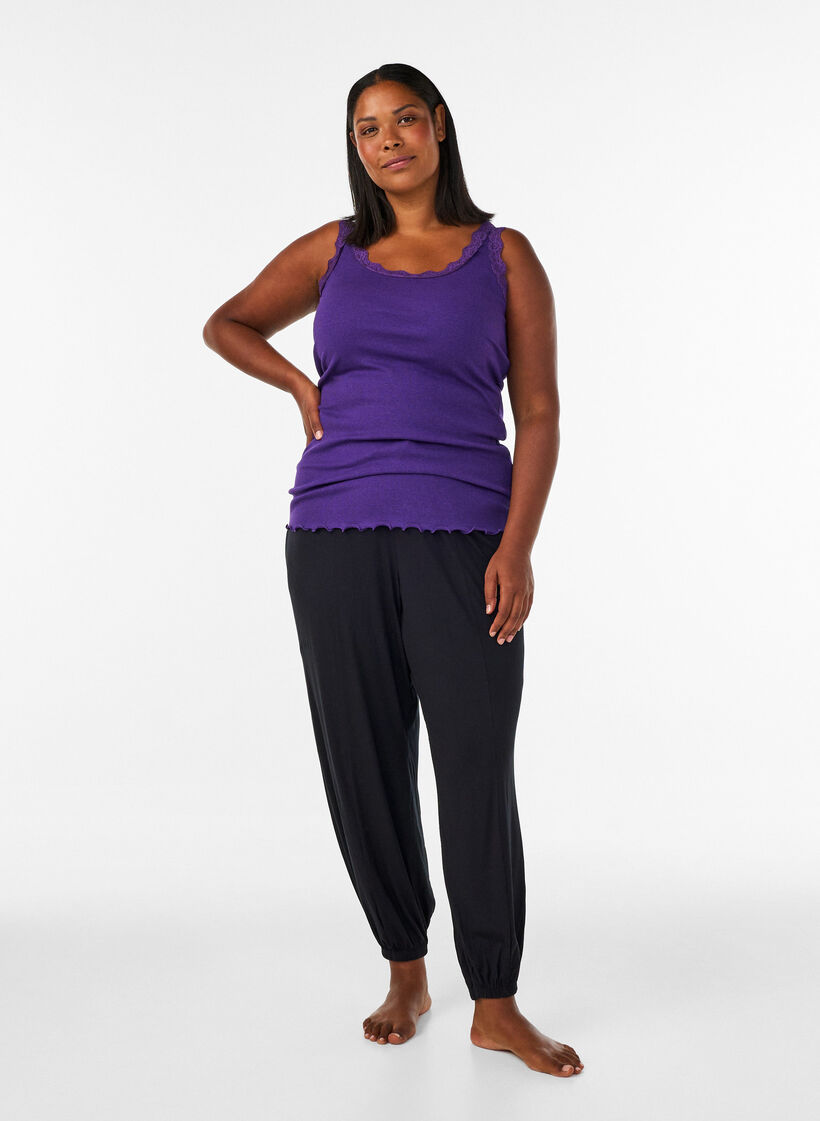 Haut &agrave; dentelle, Violet, Model image number 1