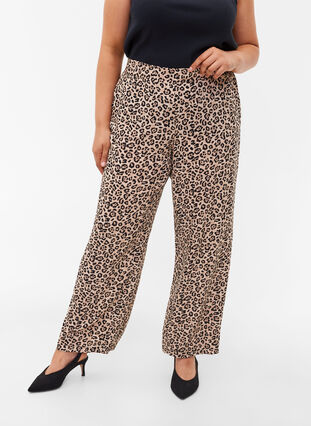Pantalon en viscose avec imprimé léopard, Leo AOP, Model image number 2