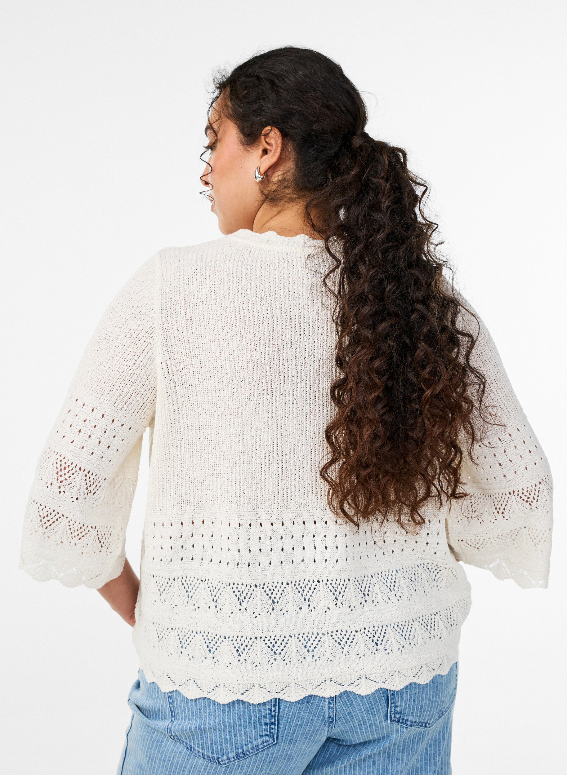 Zizzi Blouse en maille avec broderie ajour&eacute;e et manches mi-longues, Vanille, Model image number 2