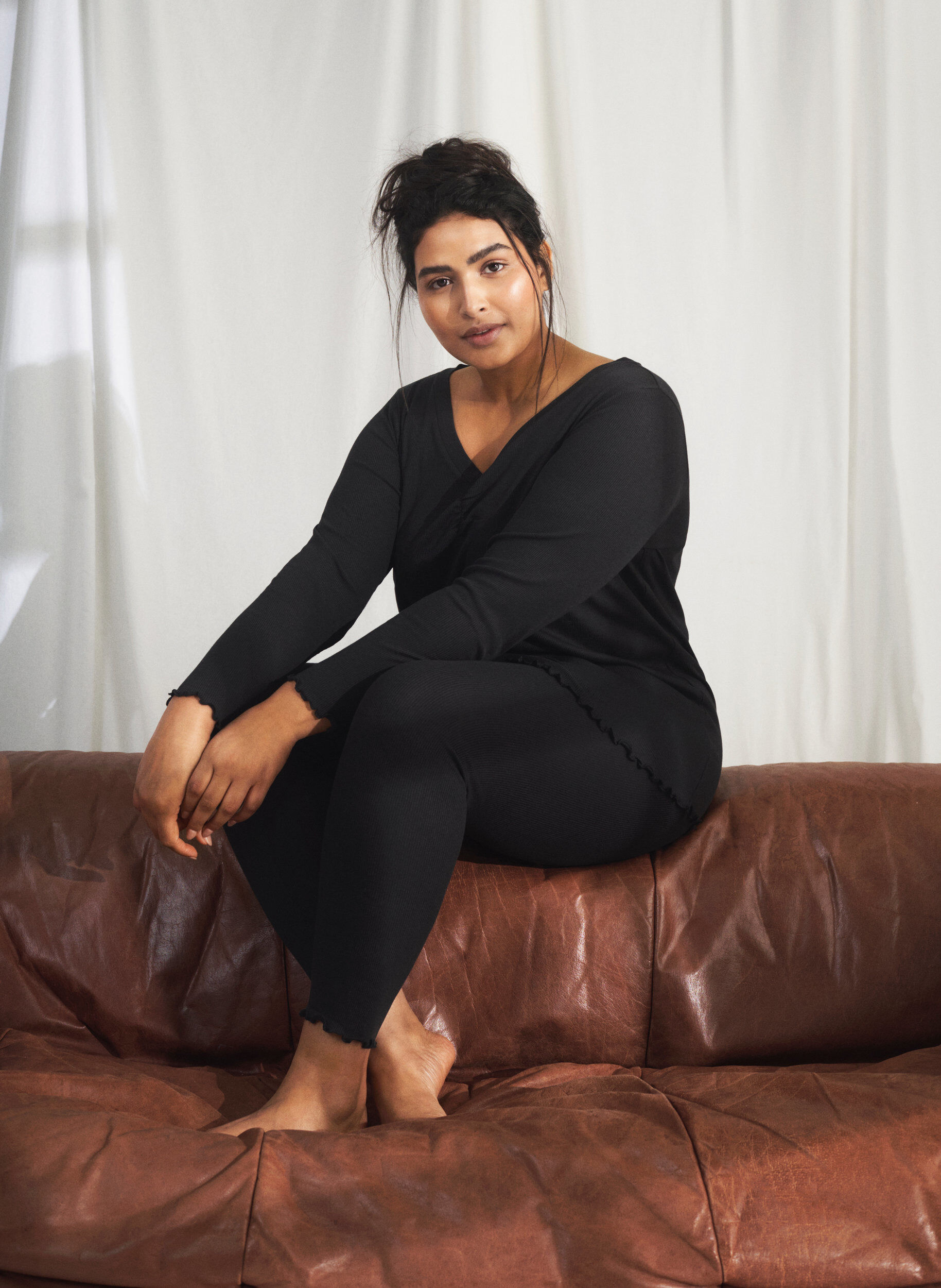 Zizzi Pantalon c&ocirc;tel&eacute; moulant, Black, Image image number 0