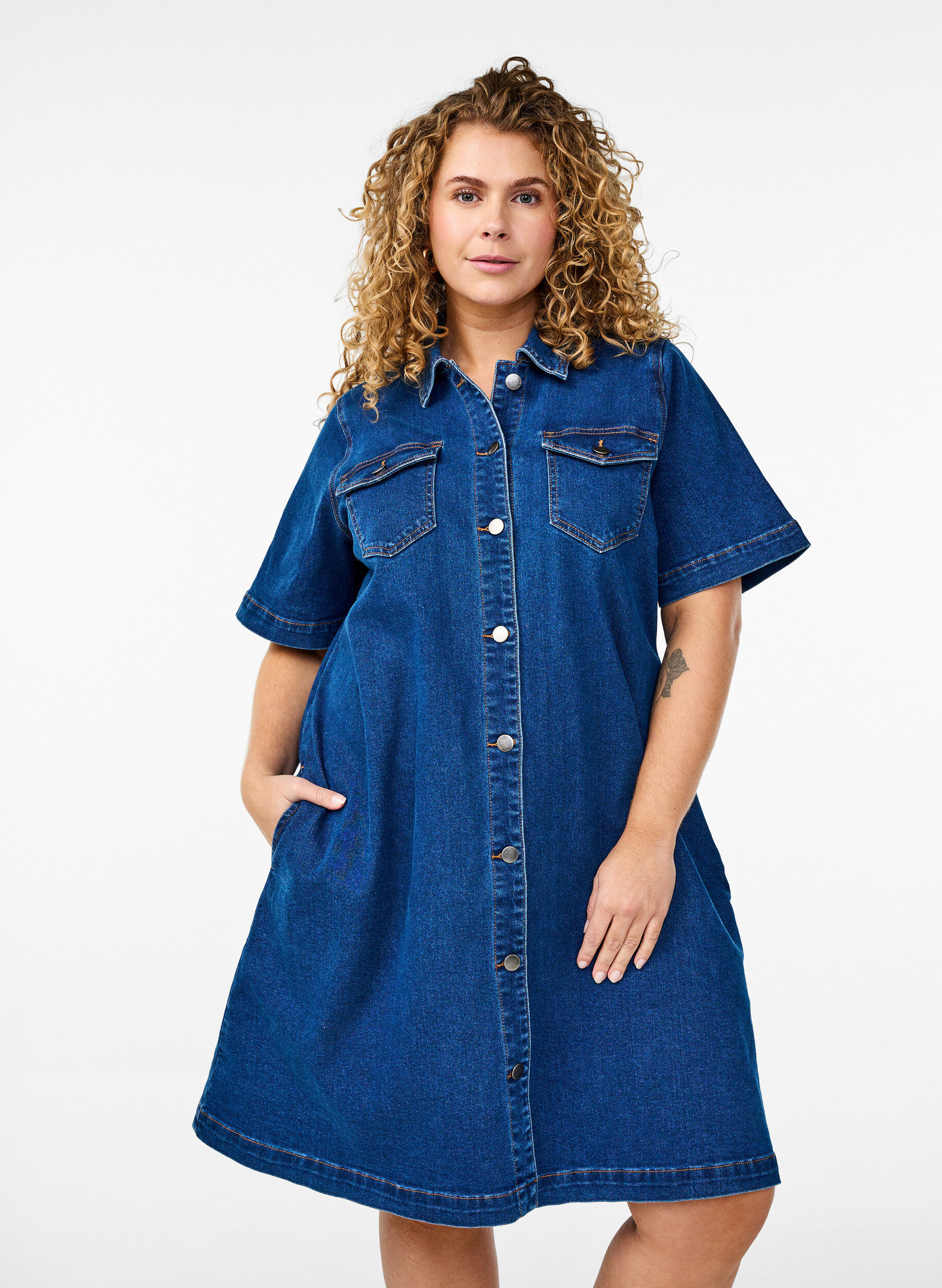 ZizziDenim jurk met knopen en korte mouwen, Blauw, Model image number 0