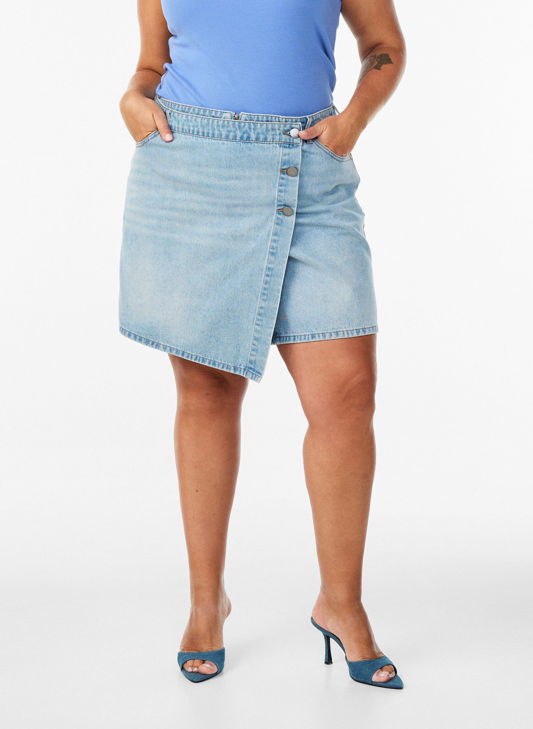 ZizziDenim skort met overslag en hoge taille, Blauw, Model image number 3