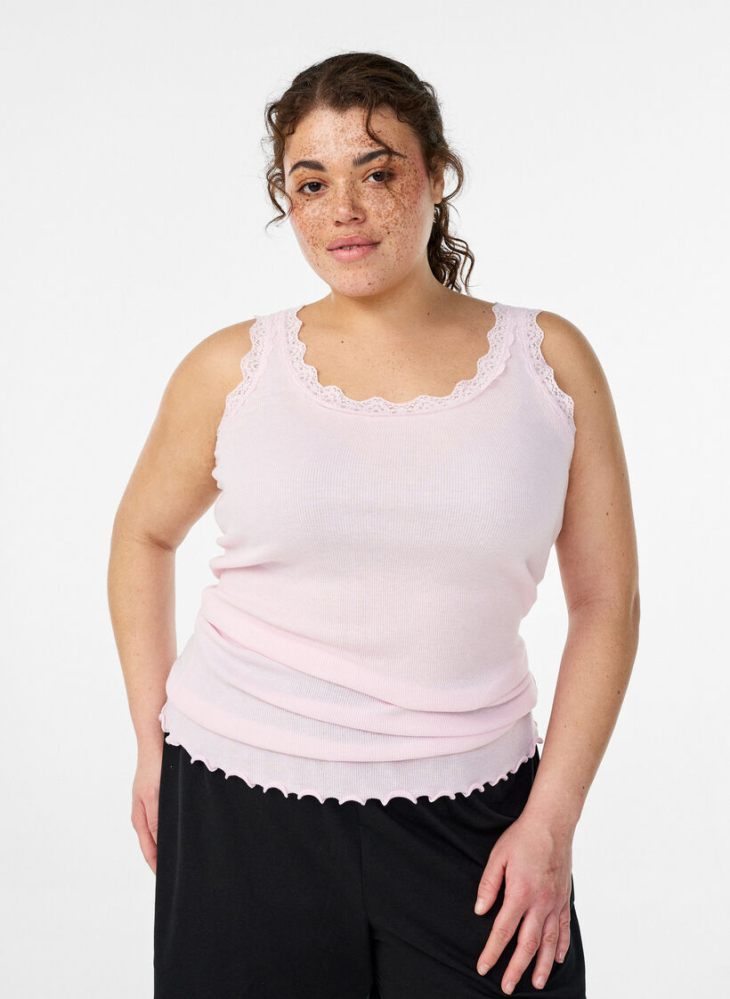 Top met kanten afwerking, Roze, Model image number 0