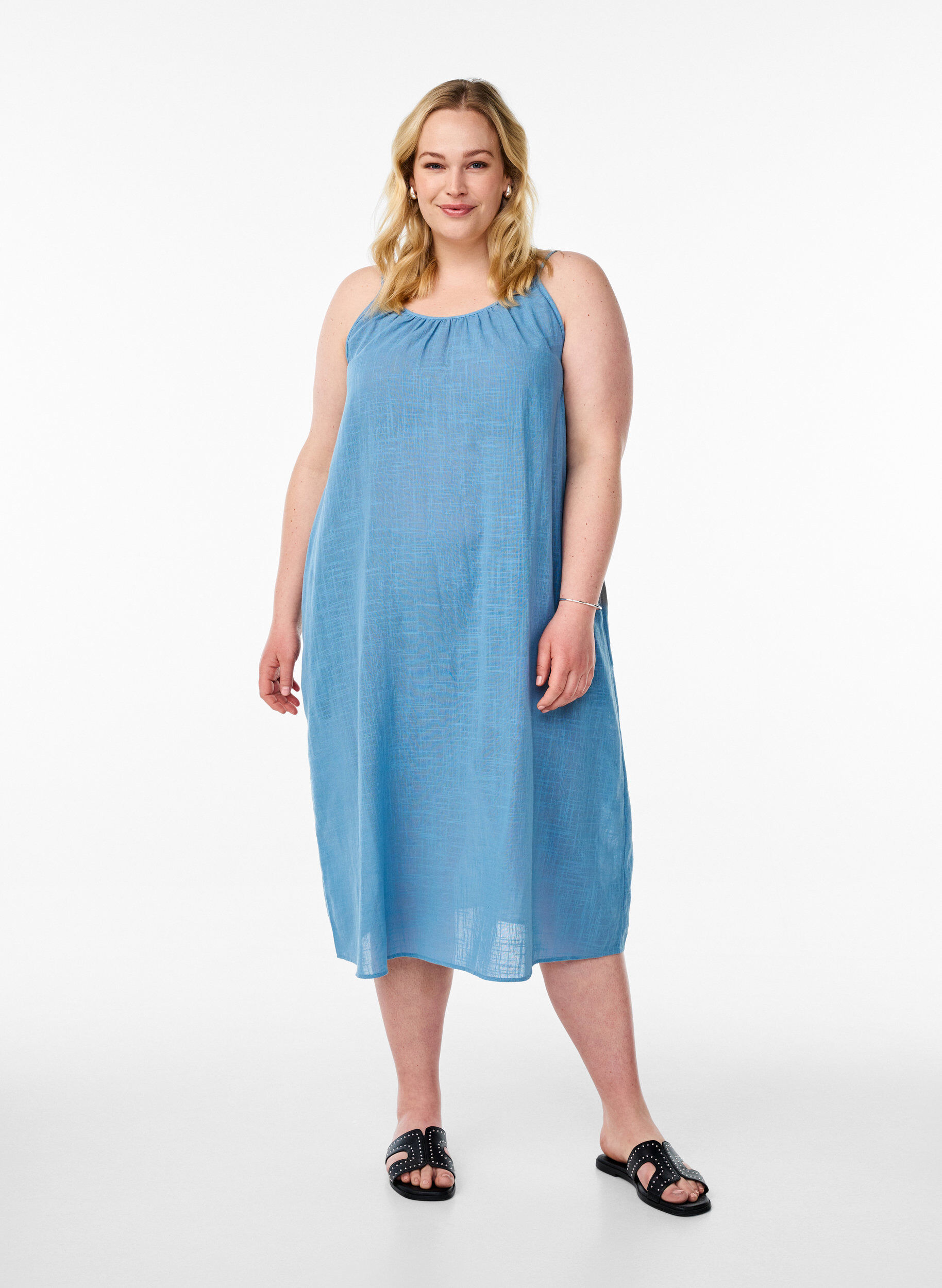 Zizzi FLASH - Robe &agrave; bretelles mi-longue en coton, Bleu, Model image number 0