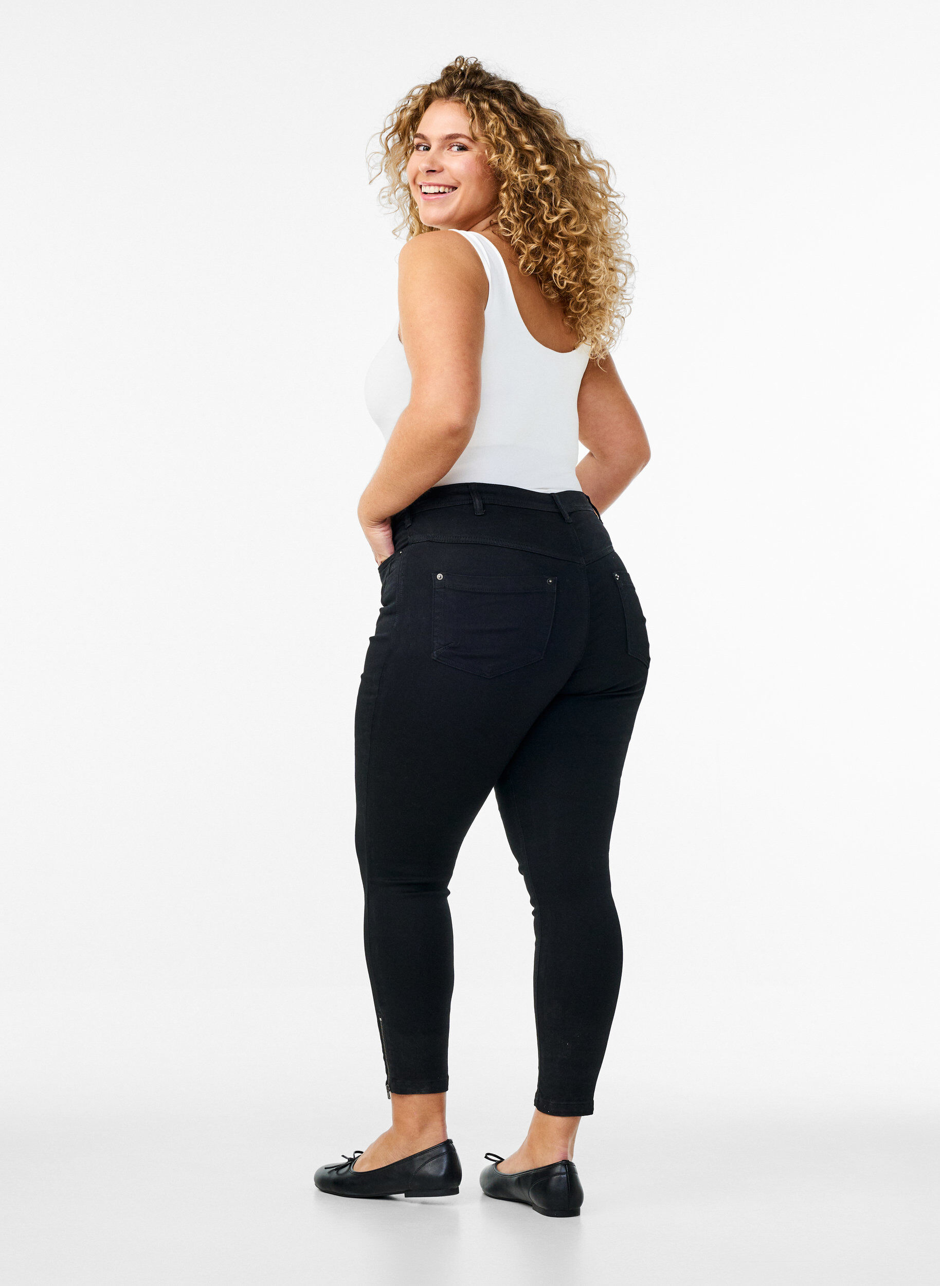 ZizziCropped Amy jeans met rits, Zwart, Model image number 1
