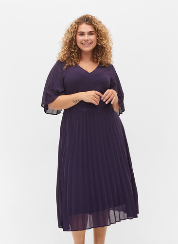 Robe plissée à manches courtes, Purple Velvet, Model image number 0