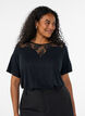 Blouse avec empi&egrave;cement en dentelle et manches ballon, Noir, Model image number 0