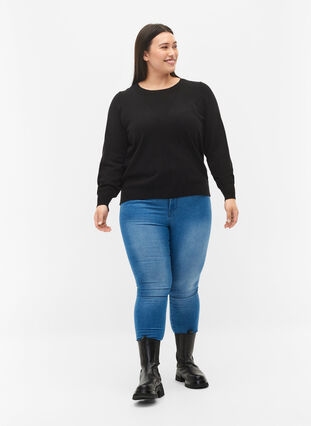 Pull en tricot de couleur unie avec nervures, Black, Model image number 2