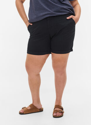 Short en coton avec poches, Black, Model image number 2