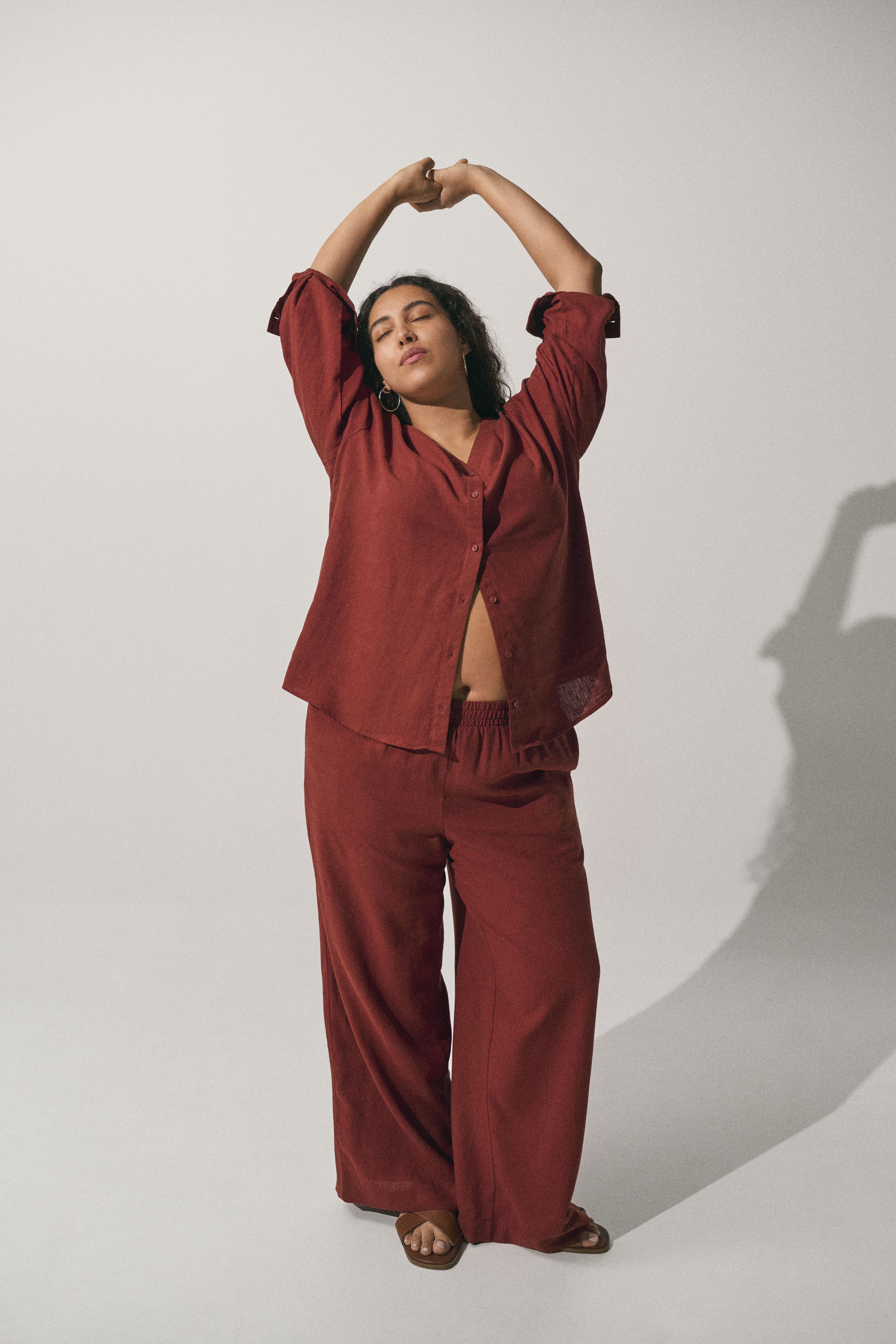 Bijpassende linnen set, , Model