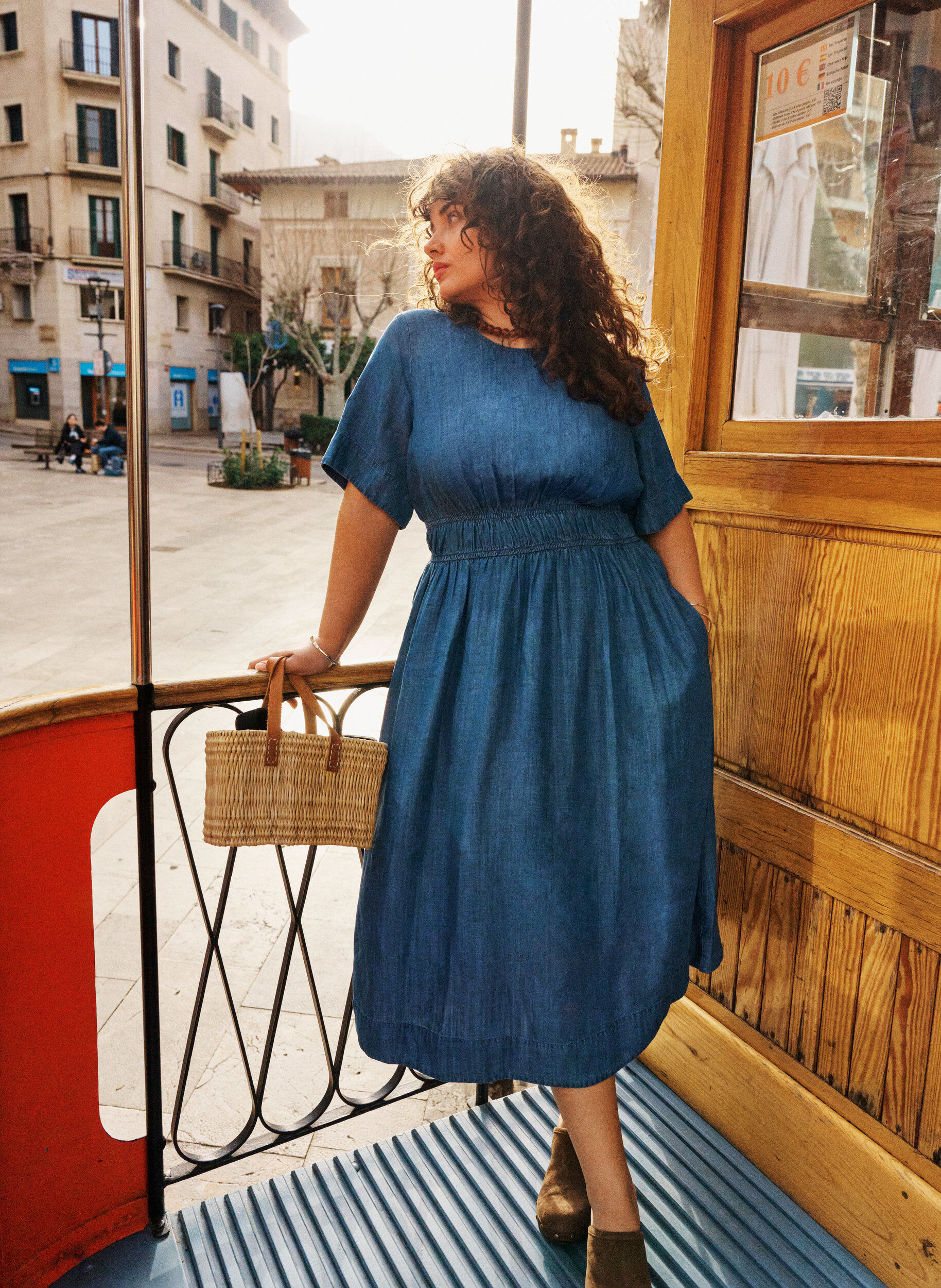 ZizziRobe midi aspect denim avec taille &eacute;lastique, Bleu, Image image number 0