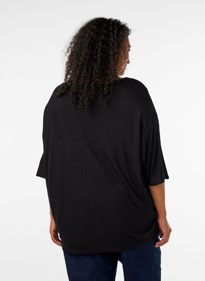 T-shirt ample en jersey de viscose, Noir, Model image number 2
