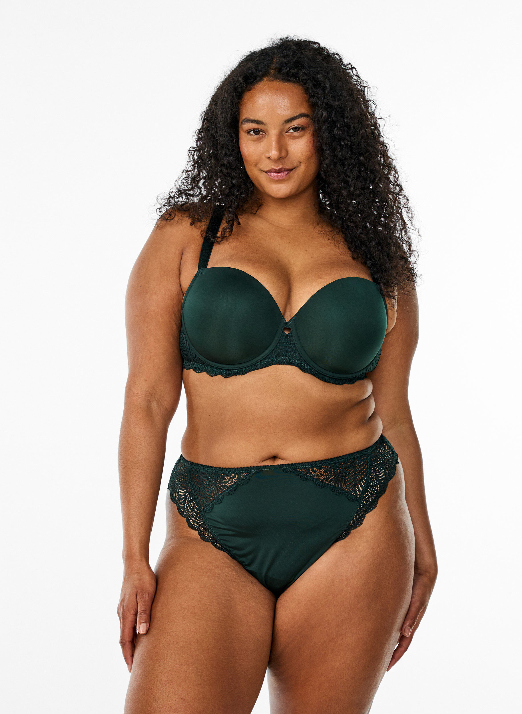 Zizzi Soutien-gorge avec bonnets moul&eacute;s et dentelle, Vert fonc&eacute;, Model image number 1
