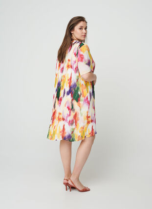 Korte plissé jurk met all-over print, Yellow comb AOP, Model image number 1