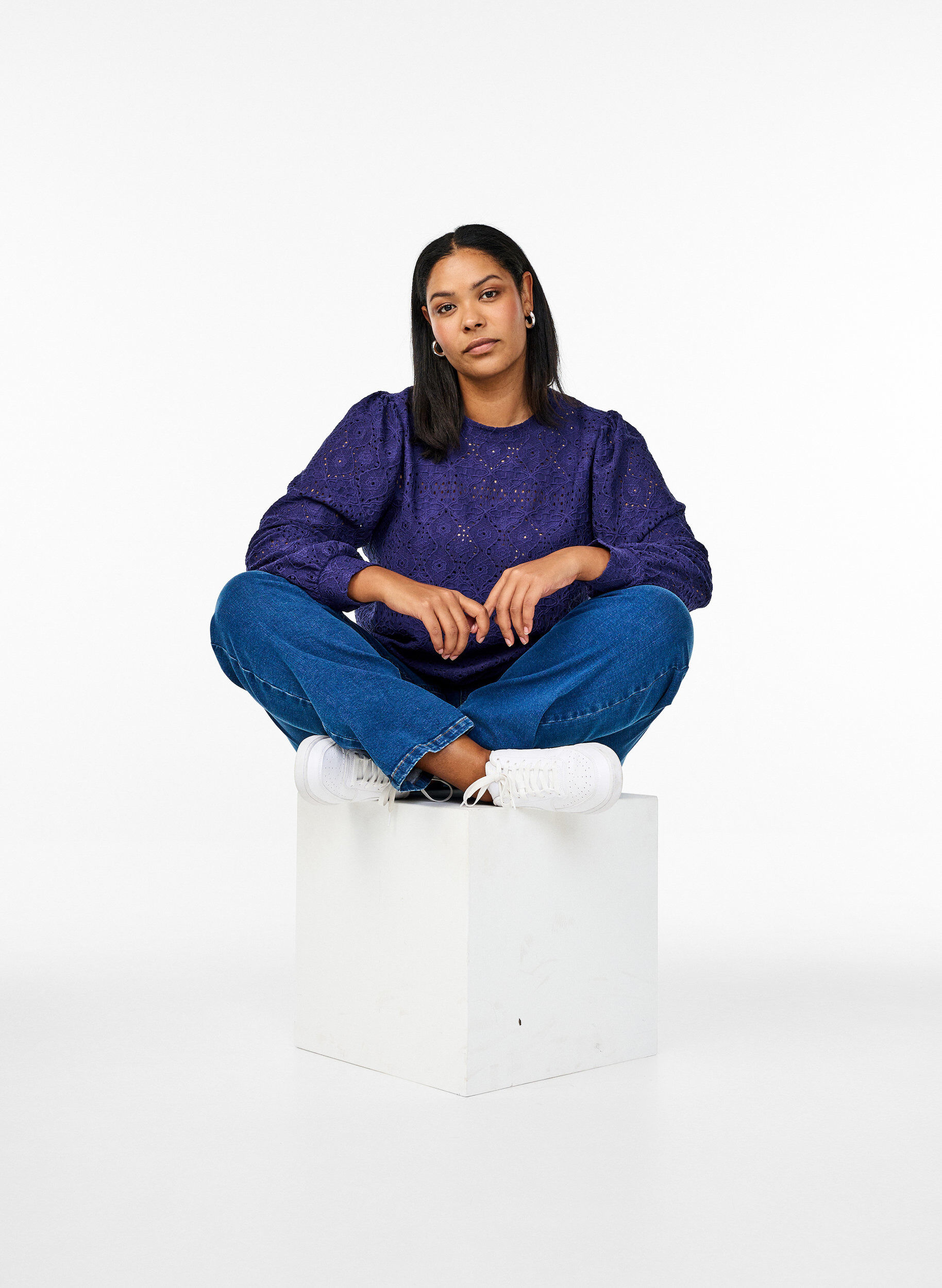 Zizzi Chemisier &agrave; manches longues avec un motif ajour&eacute;, Violet, Image image number 0