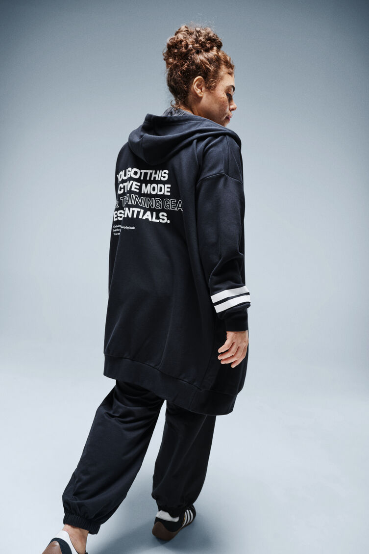 Long cardigan en molleton, , Model