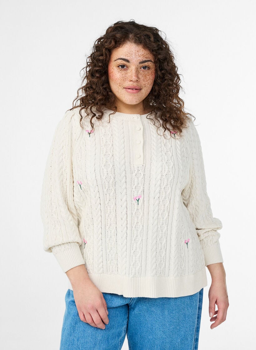 Blouse en maille avec motif torsad&eacute; et fleurs brod&eacute;es, Blanc, Model image number 0