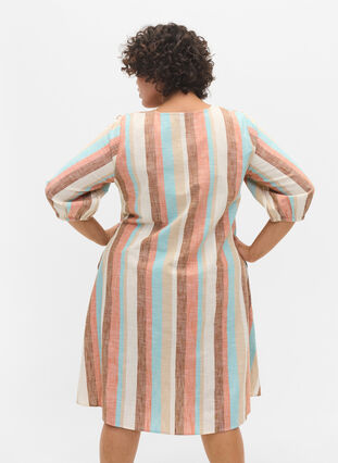Robe en coton rayée avec forme en trapèze, Multi Stripe, Model image number 1