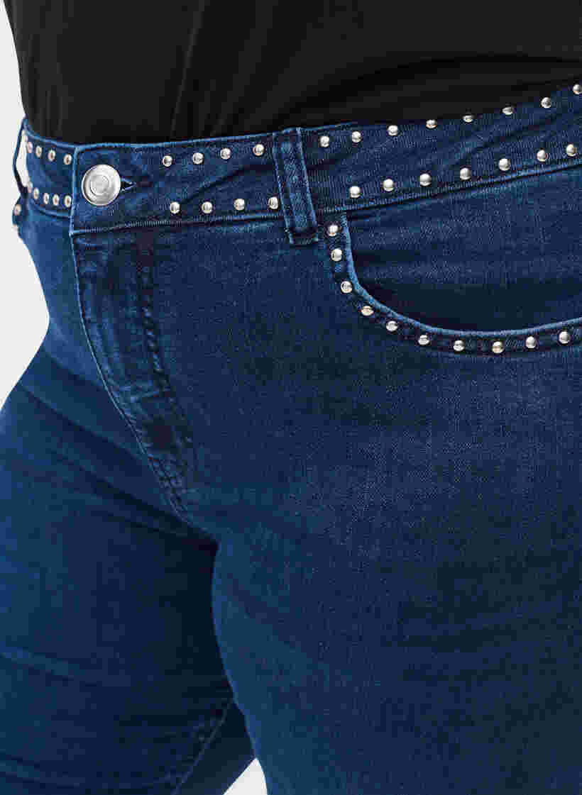 Super slanke Amy jeans met klinknagels, Dark blue, Model image number 2