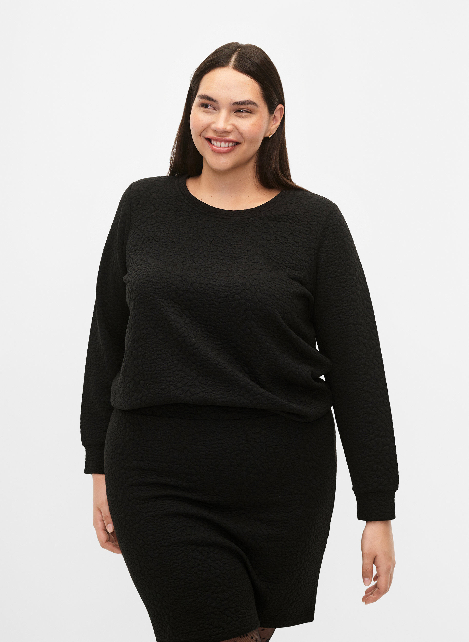 Zizzi Blouse unie textur&eacute;e, Black, Model image number 0