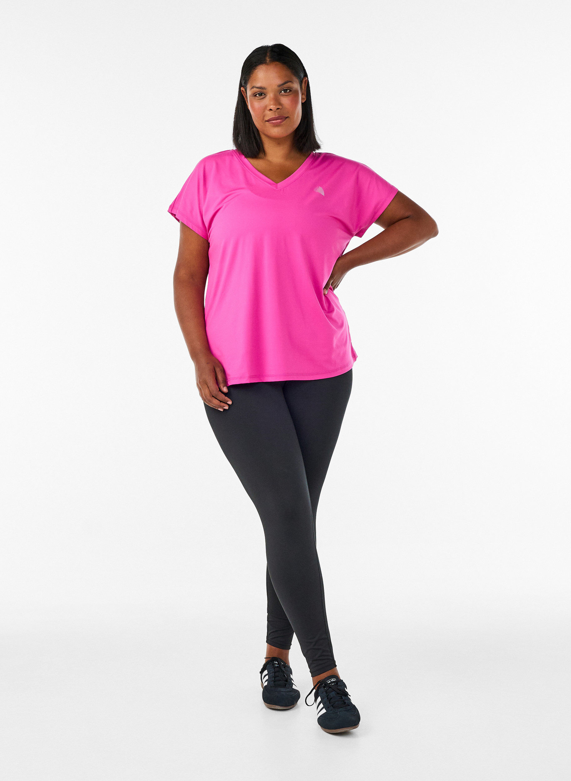 ZizziLosvallend trainings-T-shirt met V-hals, Roze, Model image number 1