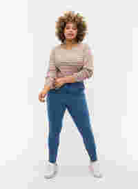 super slim fit Amy jeans met hoge taille, Light blue, Model