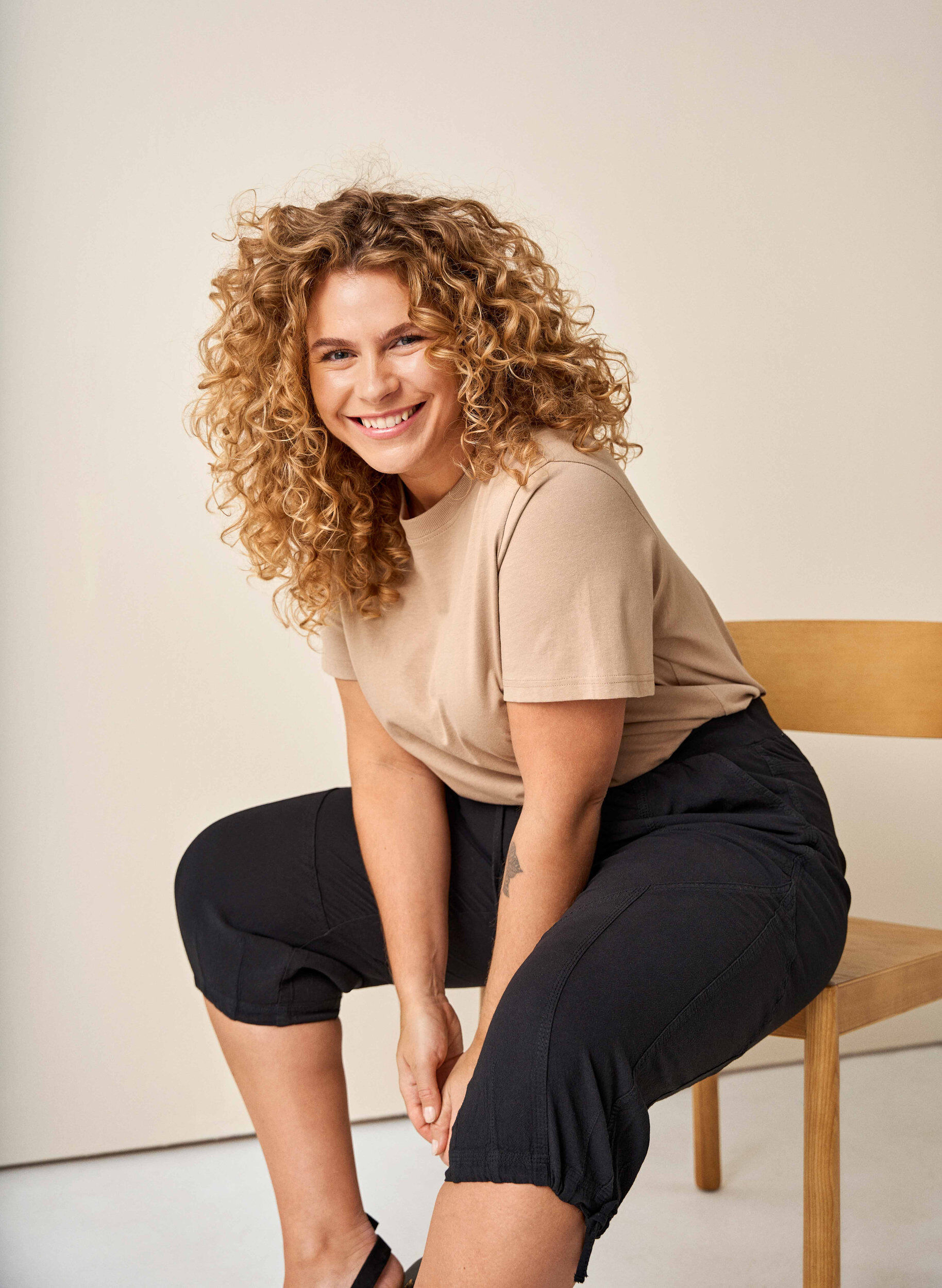 ZizziKatoenen Capri-broek, Zwart, Image image number 0