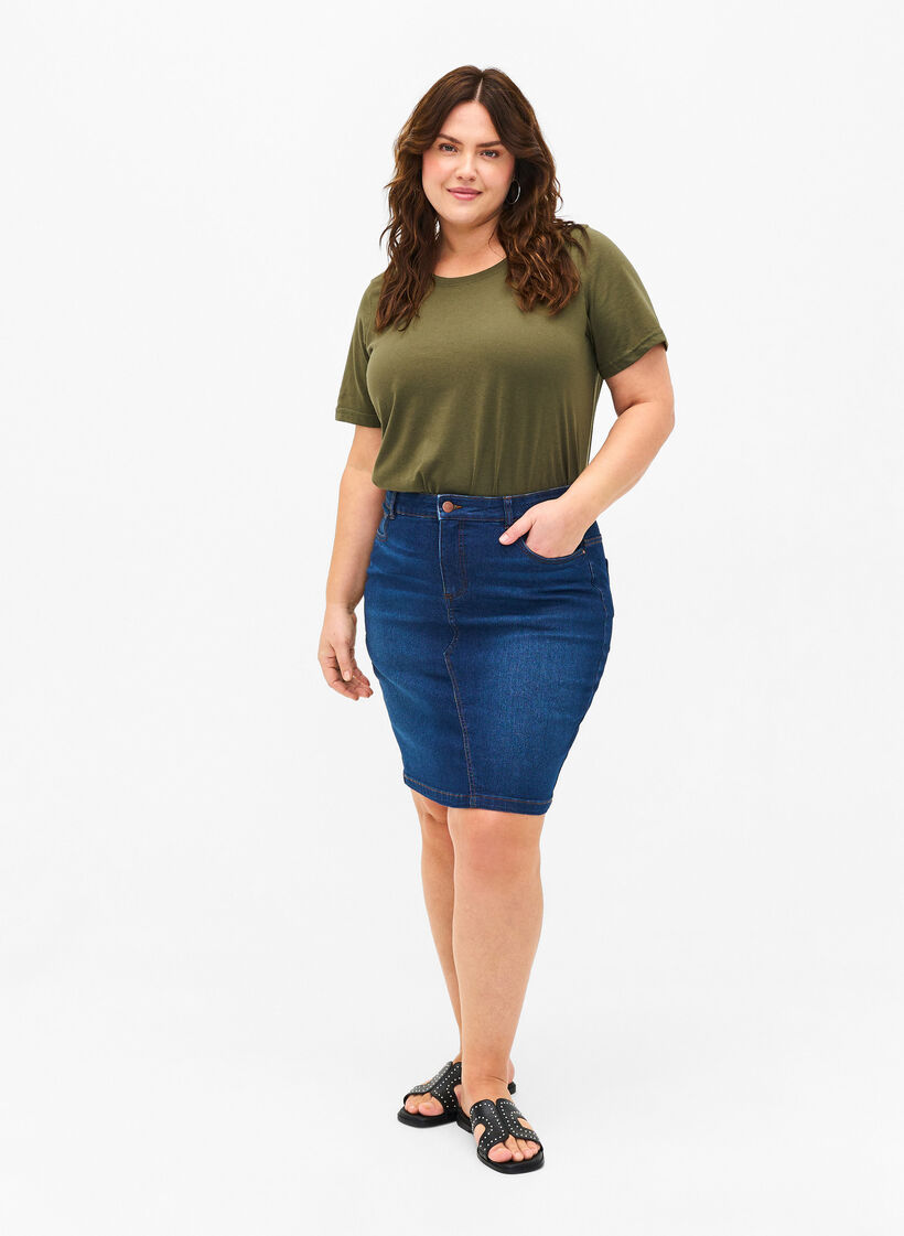 FLASH - T-shirt à col rond, Olivie Night, Model image number 2