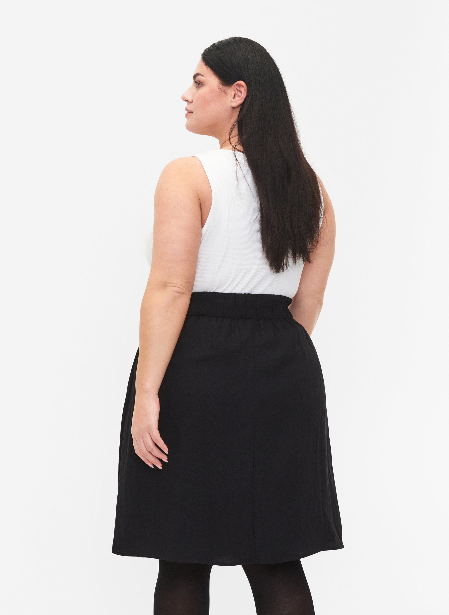 ZizziLosse rok van viscose, Zwart, Model image number 2