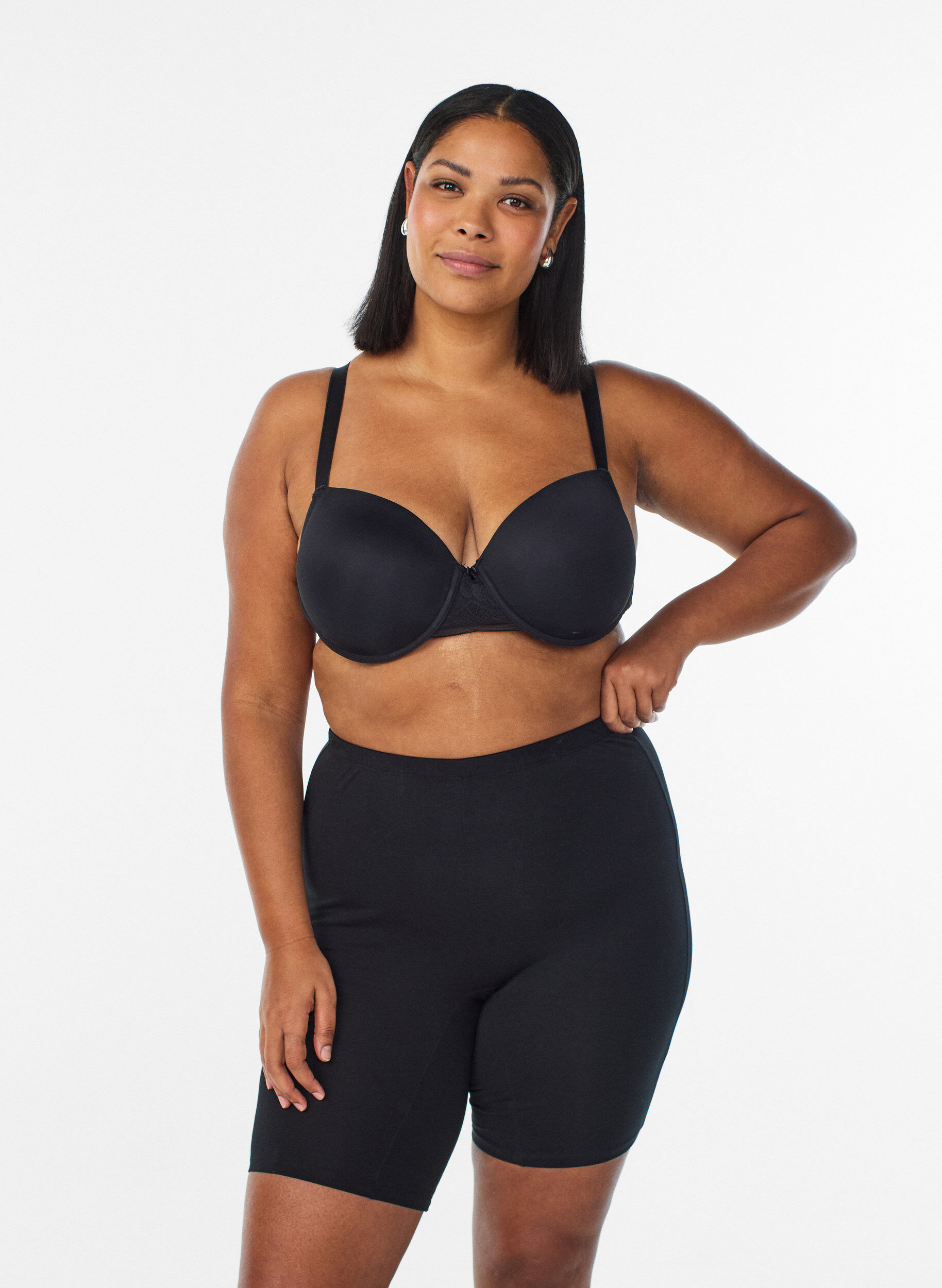 Zizzi Culotte en coton &agrave; jambes longues, Noir, Model image number 0